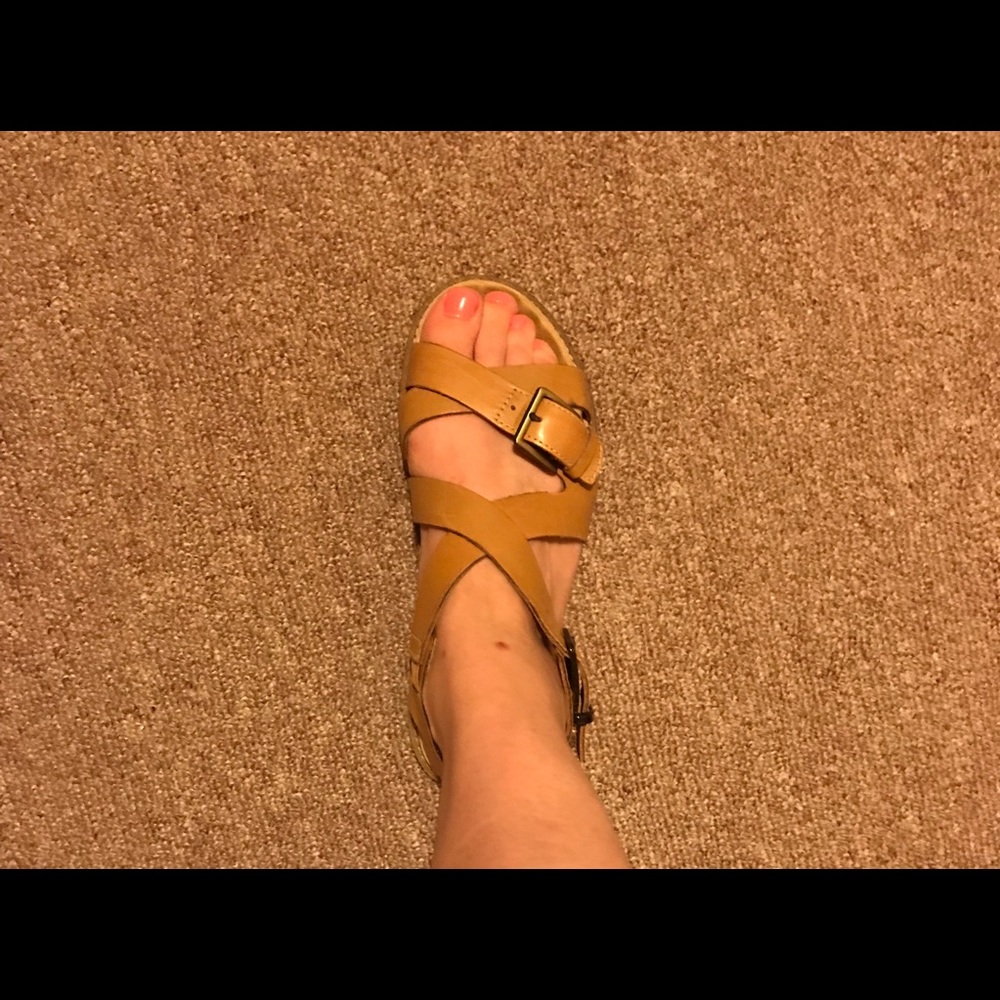 Sandals - Picture 7 of 8